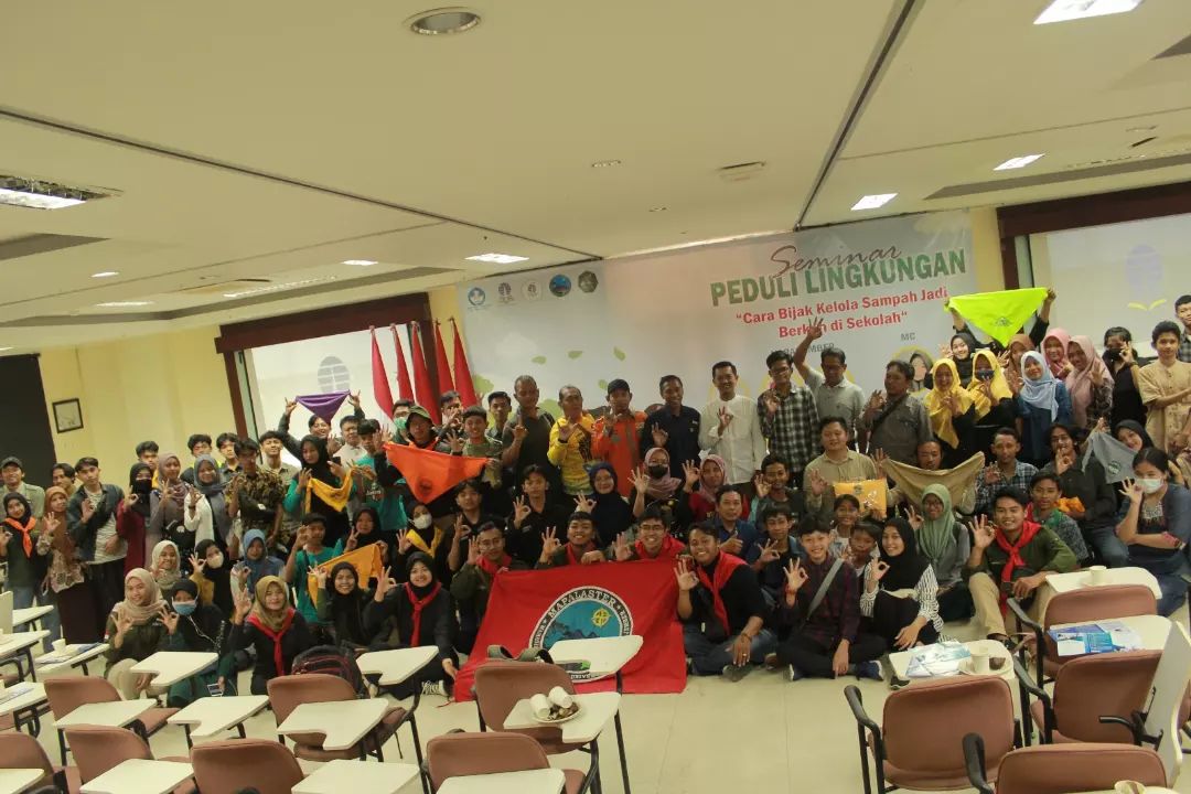 Seminar Peduli Lingkungan oleh Mapalaster